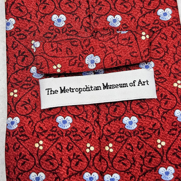 Floral Tie‎ Metropolitan Museum Of Art Red Blue Flowers 100% Silk Made In Italy - Picture 6 of 8